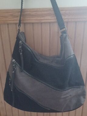 Stylish Two-Tone Black and Gray Shoulder Bag